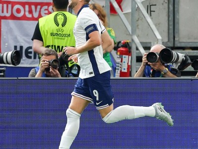 PG电子在线试玩入口-法甲赛季五大亮点揭示：战术创新与球员突破表现